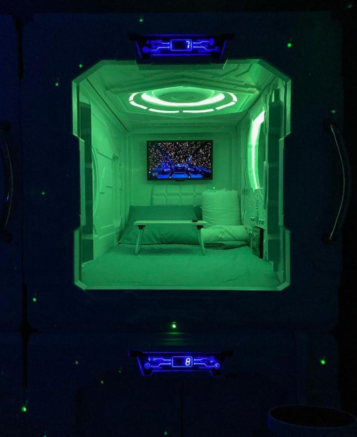 Hotel a capsule La Podlife *